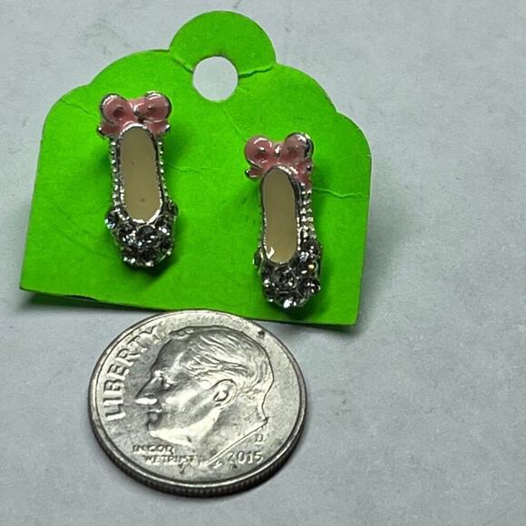 Pair of Beautiful Ballet/ Flat Slip on Shoes Earrings. Pink Bows. Faux Diamond. - Picture 4 of 4